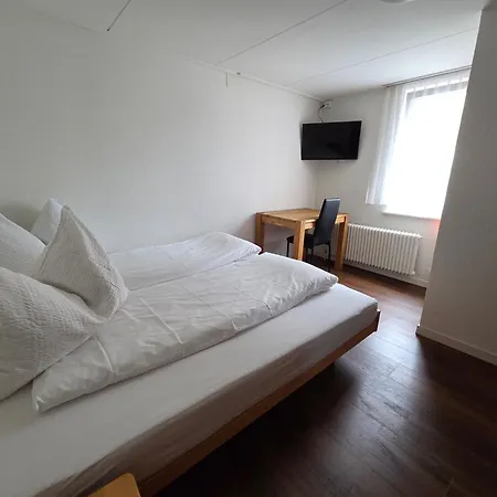 Frieden Hotel 2*